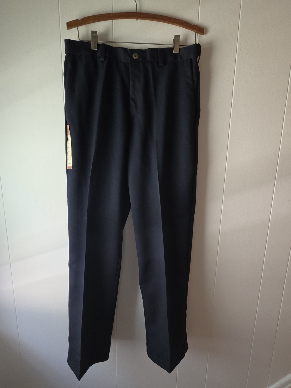 NWT Haggar Cool 18 Performance Classic Fit Dress Pants 32x30 Navy No Iron